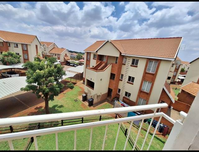 2 BEDROOM APARTMENT FOR SALE IN THE ORCHARDS